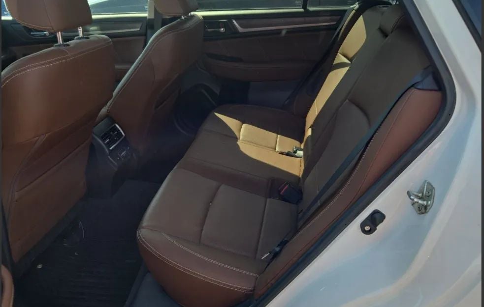 2018 Subaru Outback 3.6R Touring Wagon 4D