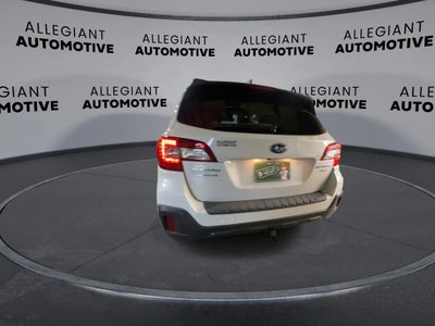 2018 Subaru Outback 3.6R Touring Wagon 4D