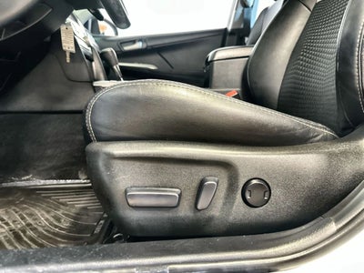2013 Toyota Camry SE Sedan 4D