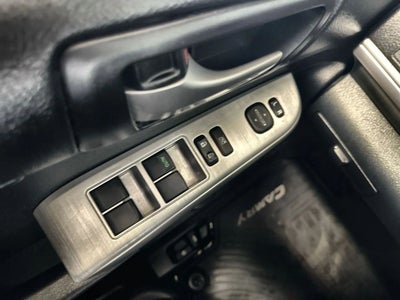 2013 Toyota Camry SE Sedan 4D