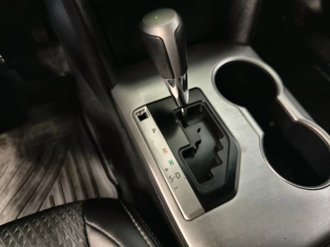 2013 Toyota Camry SE Sedan 4D