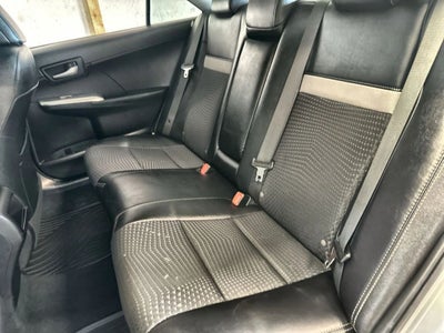 2013 Toyota Camry SE Sedan 4D