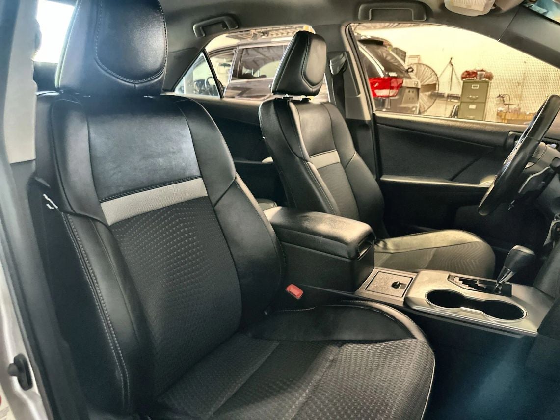 2013 Toyota Camry SE Sedan 4D