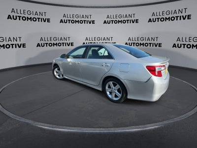 2013 Toyota Camry SE Sedan 4D