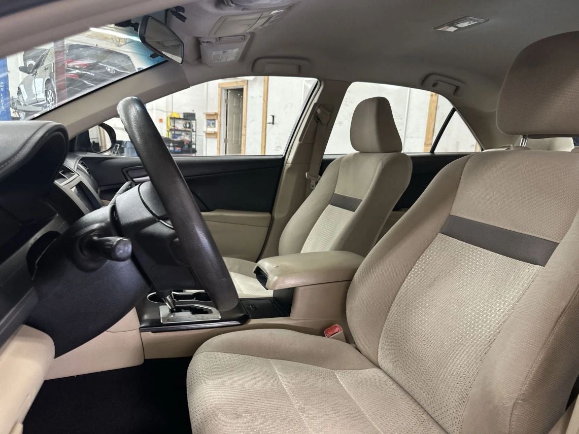 2014 Toyota Camry LE Sedan 4D