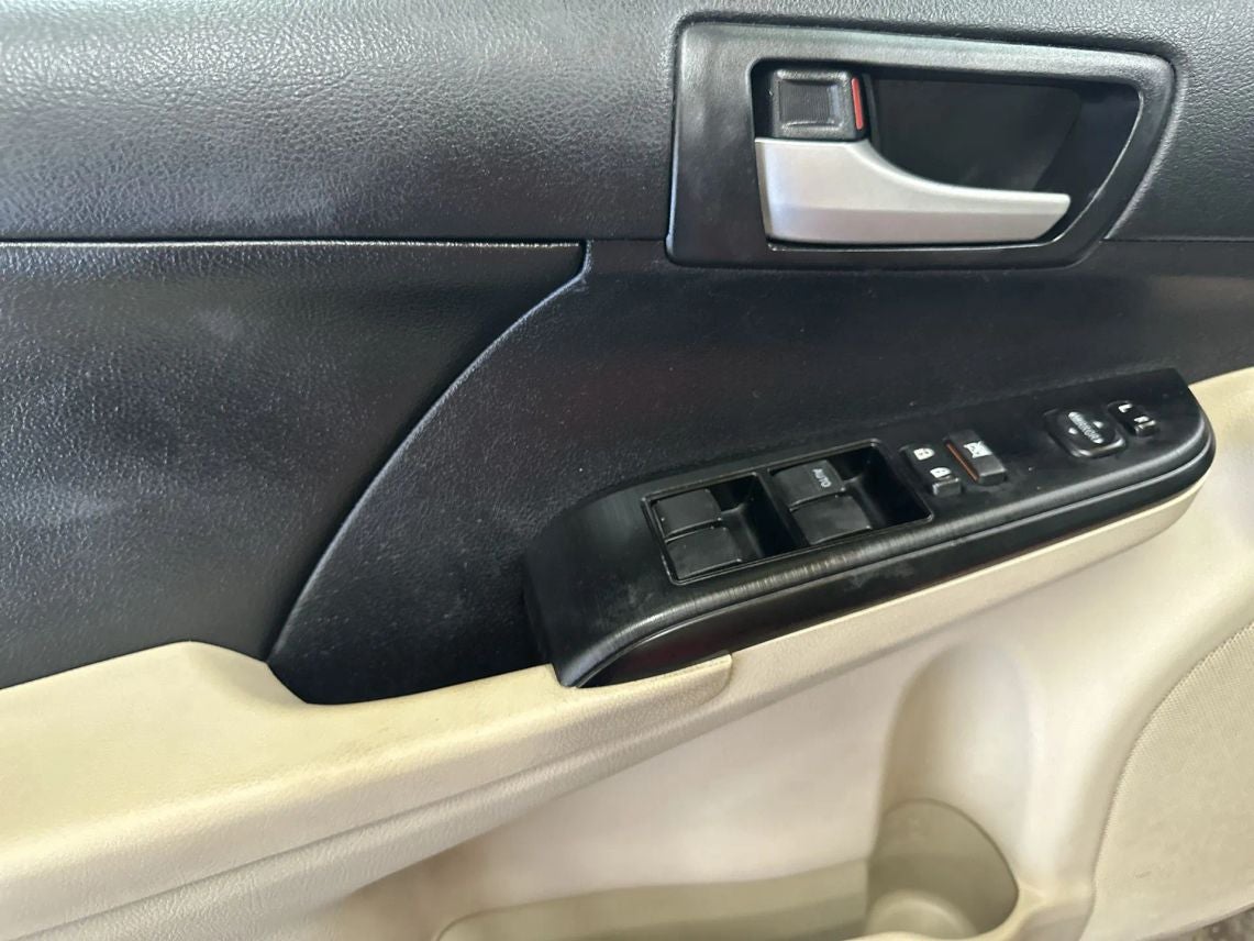 2014 Toyota Camry LE Sedan 4D