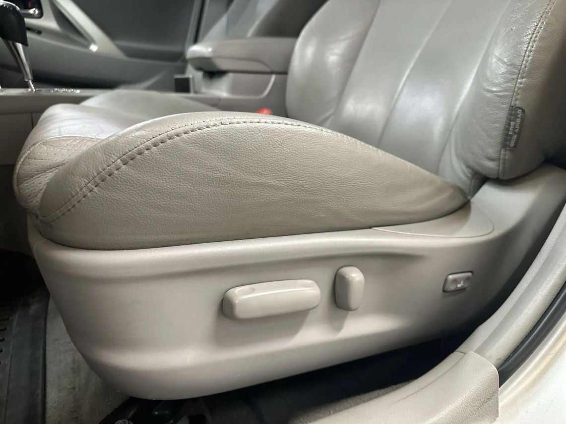 2011 Toyota Camry SE Sedan 4D