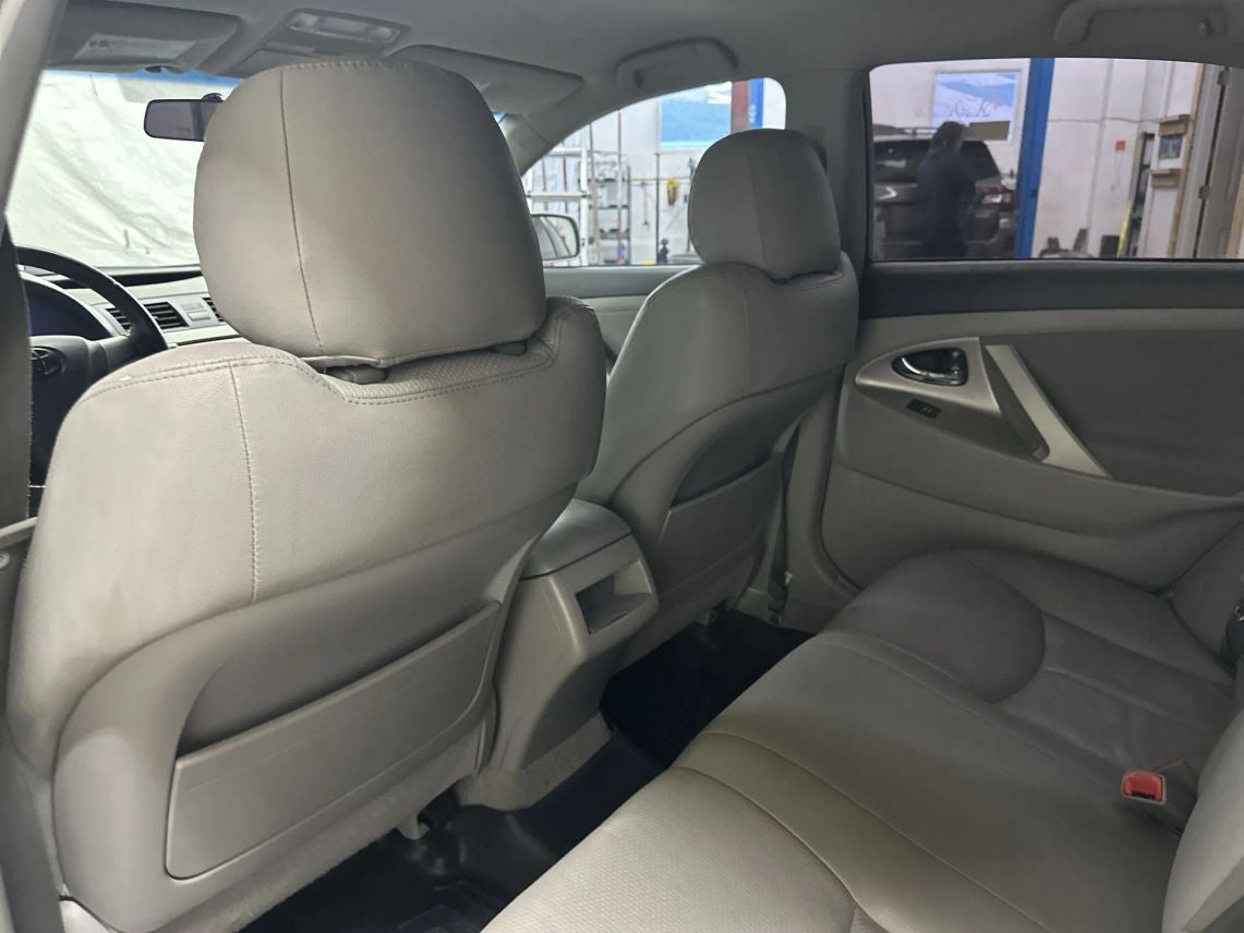 2011 Toyota Camry SE Sedan 4D