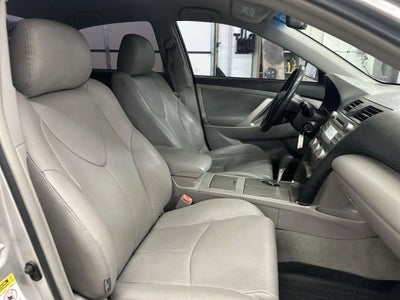 2011 Toyota Camry SE Sedan 4D