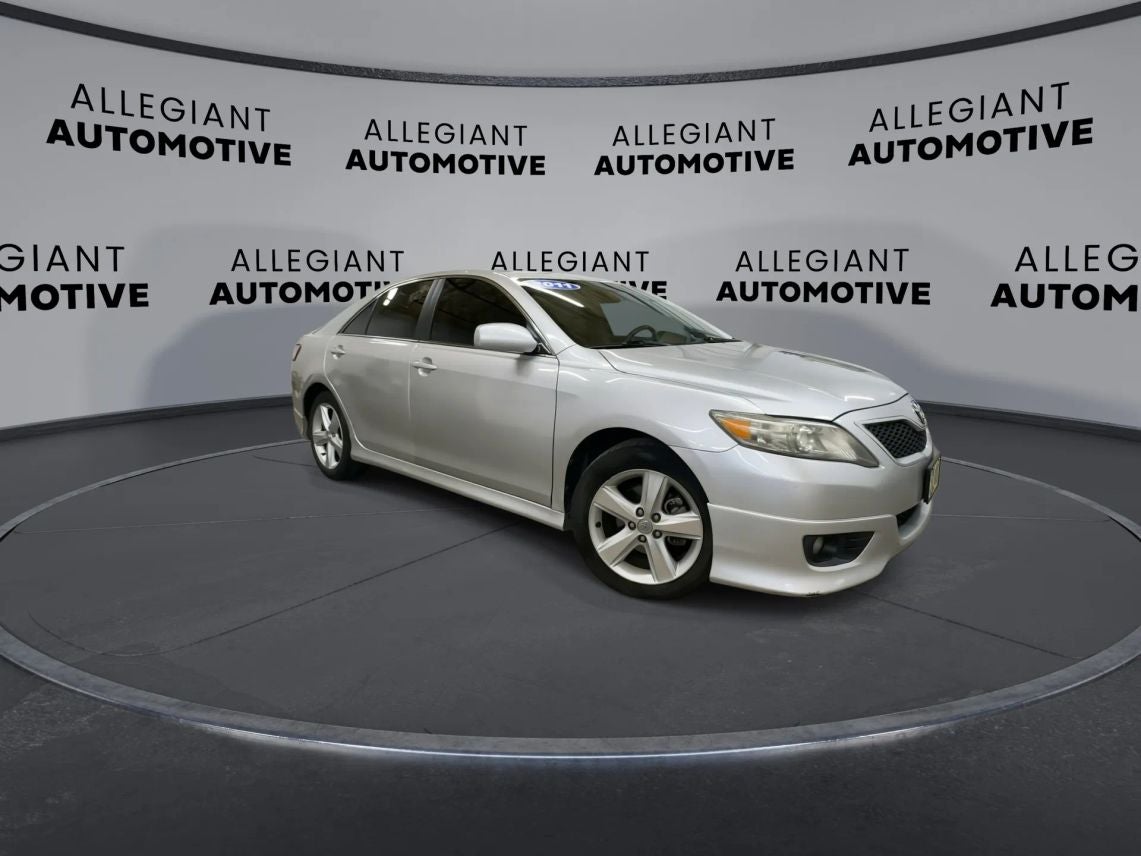 2011 Toyota Camry SE Sedan 4D