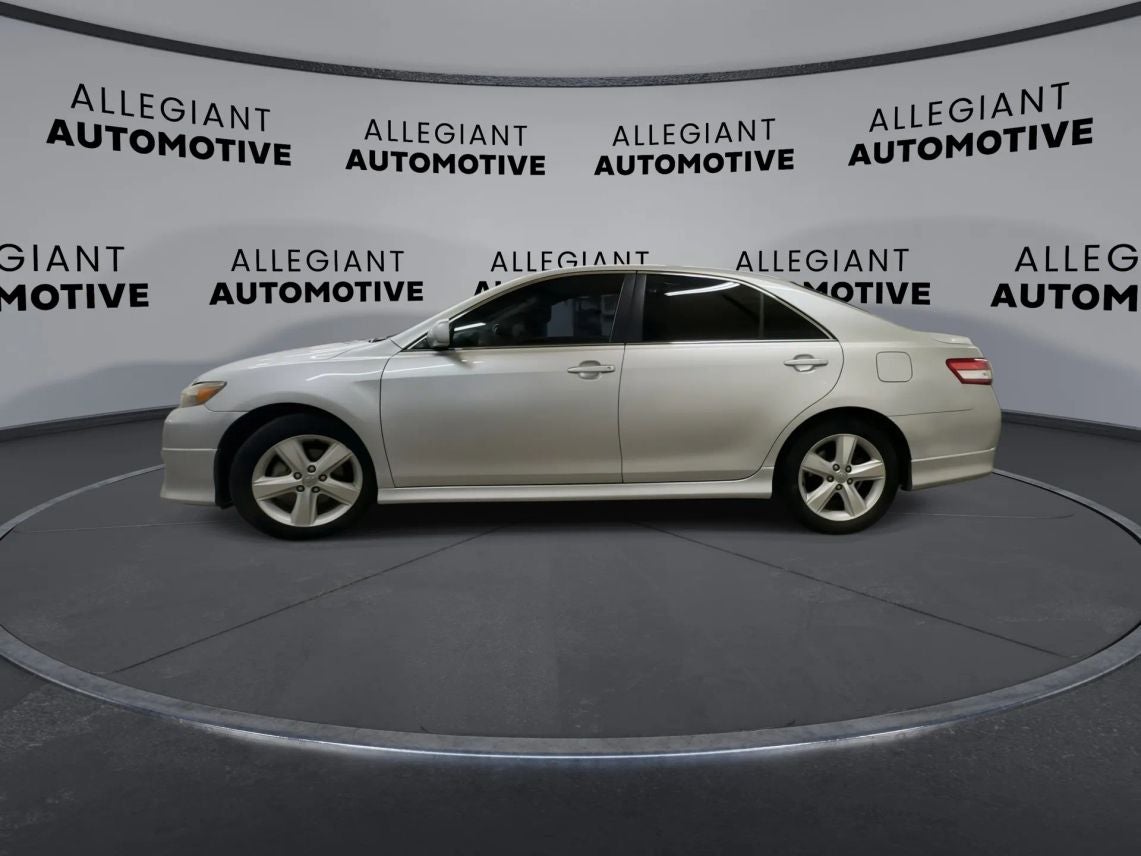 2011 Toyota Camry SE Sedan 4D