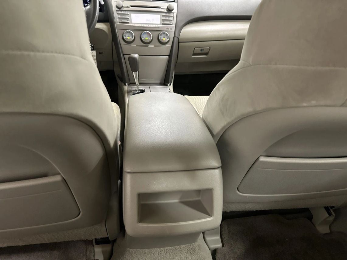 2010 Toyota Camry LE Sedan 4D