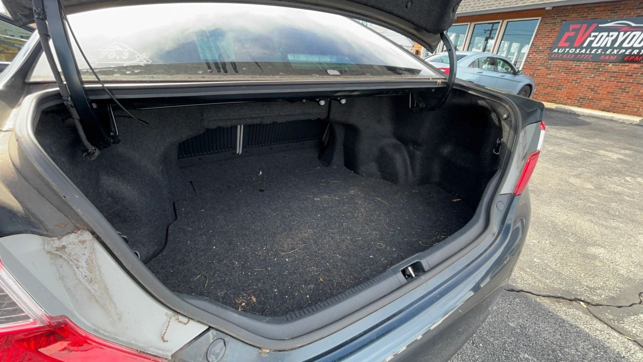 2012 Toyota Camry XLE Sedan 4D