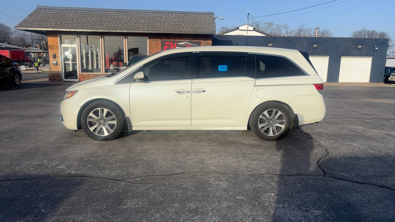 2016 Honda Odyssey Touring Elite Minivan 4D