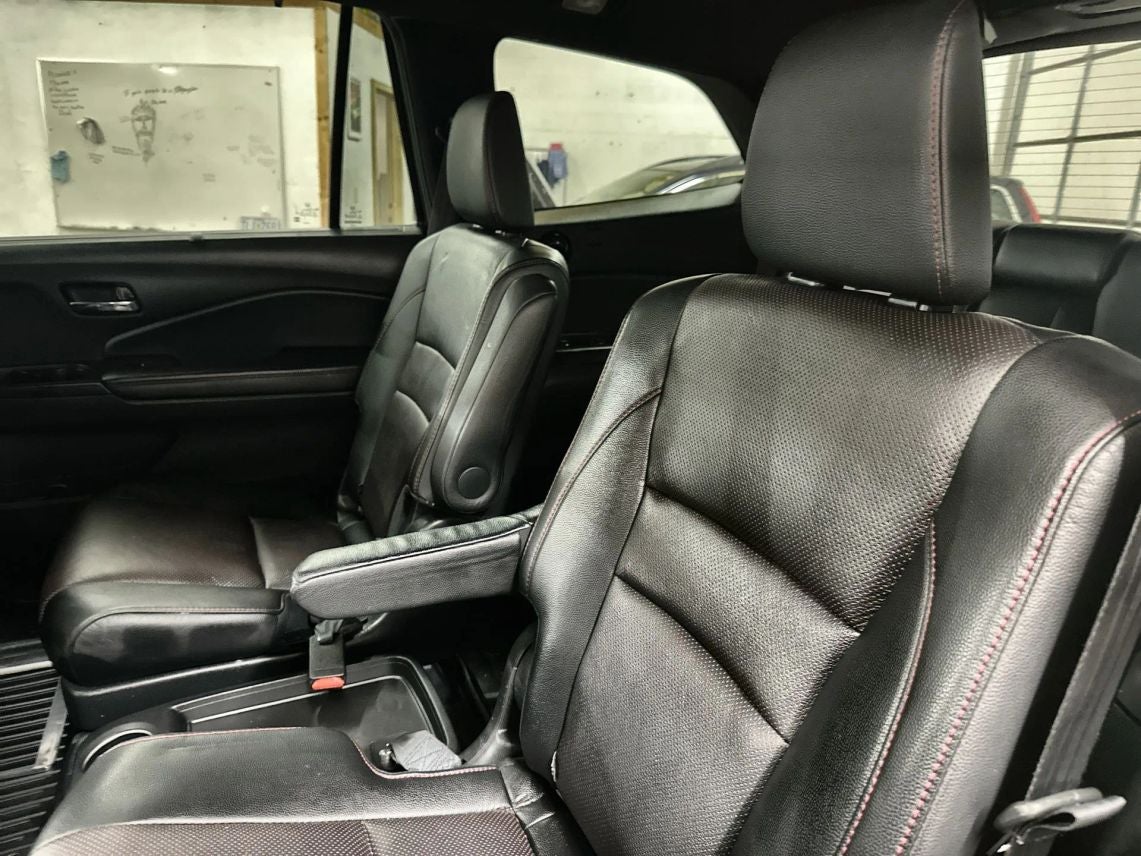 2022 Honda Pilot Black Edition Sport Utility 4D