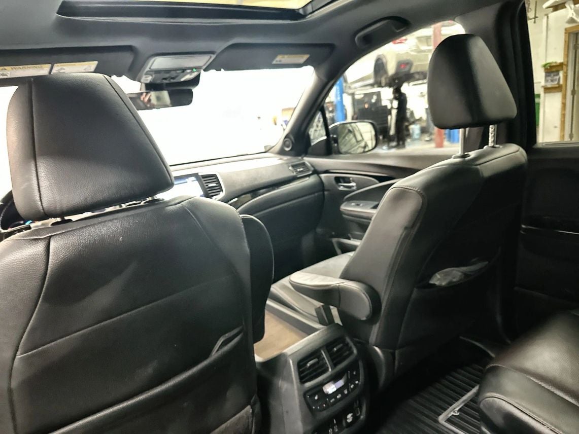 2022 Honda Pilot Black Edition Sport Utility 4D