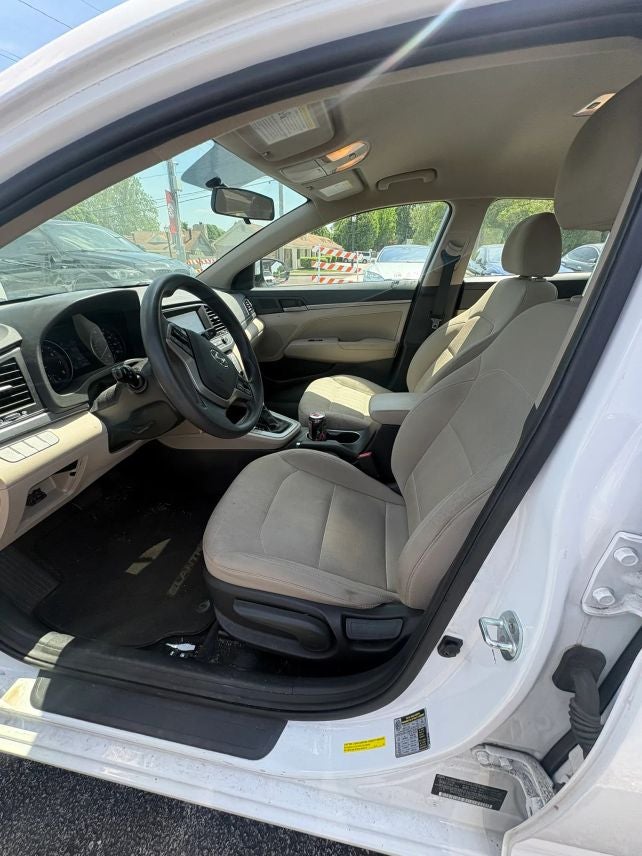 2017 Hyundai Elantra SE Sedan 4D