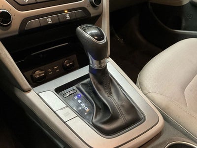 2018 Hyundai Elantra SEL Sedan 4D