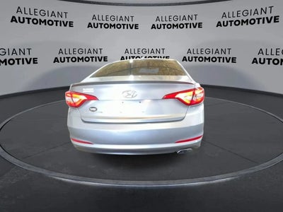 2015 Hyundai Sonata SE Sedan 4D