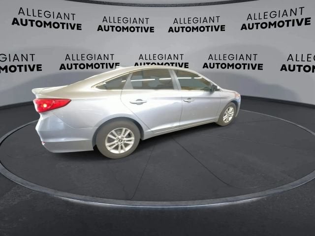 2015 Hyundai Sonata SE Sedan 4D
