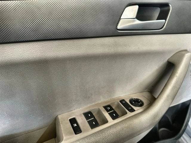 2015 Hyundai Sonata SE Sedan 4D