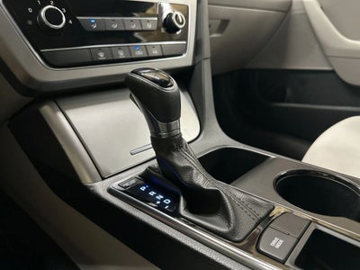 2016 Hyundai Sonata SE Sedan 4D