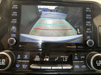 2020 Toyota Highlander XLE Sport Utility 4D