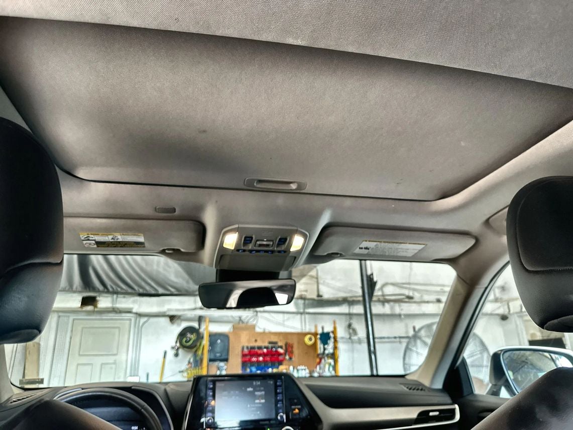 2020 Toyota Highlander XLE Sport Utility 4D