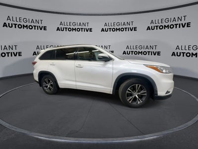 2016 Toyota Highlander XLE Sport Utility 4D