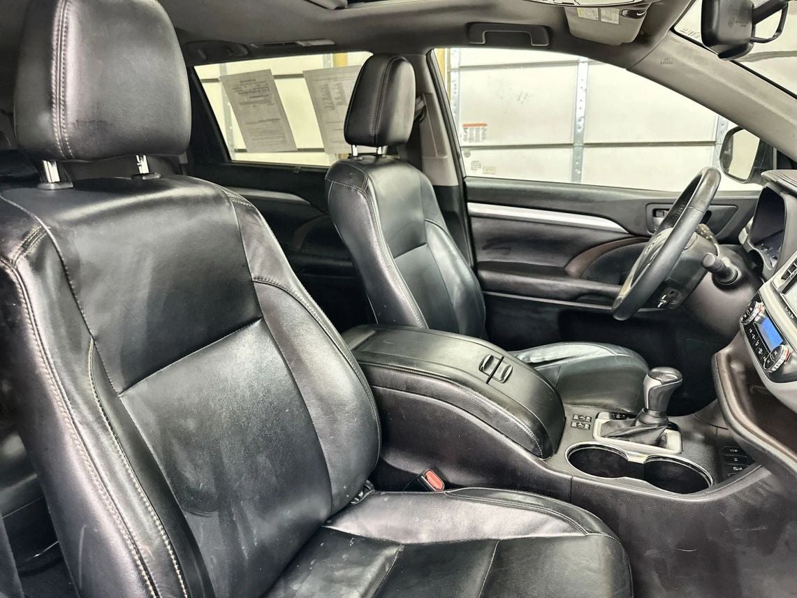 2016 Toyota Highlander XLE Sport Utility 4D