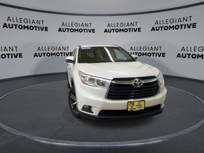 2016 Toyota Highlander XLE Sport Utility 4D