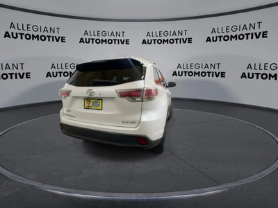 2016 Toyota Highlander XLE Sport Utility 4D
