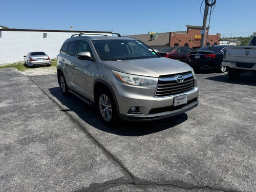 2015 Toyota Highlander XLE Sport Utility 4D