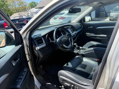 2015 Toyota Highlander XLE Sport Utility 4D