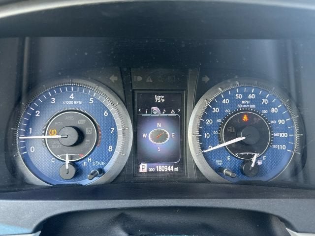 2016 Toyota Sienna XLE Premium Minivan 4D