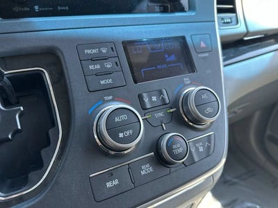 2016 Toyota Sienna XLE Premium Minivan 4D