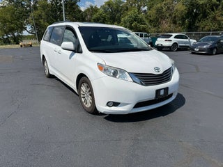 2011 Toyota Sienna XLE Minivan 4D