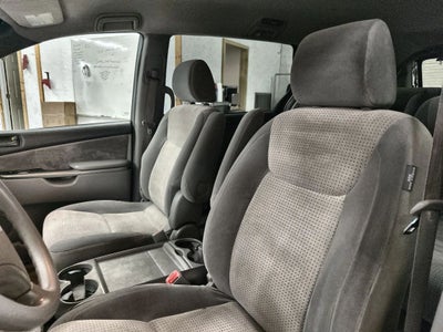 2008 Toyota Sienna LE Minivan 4D