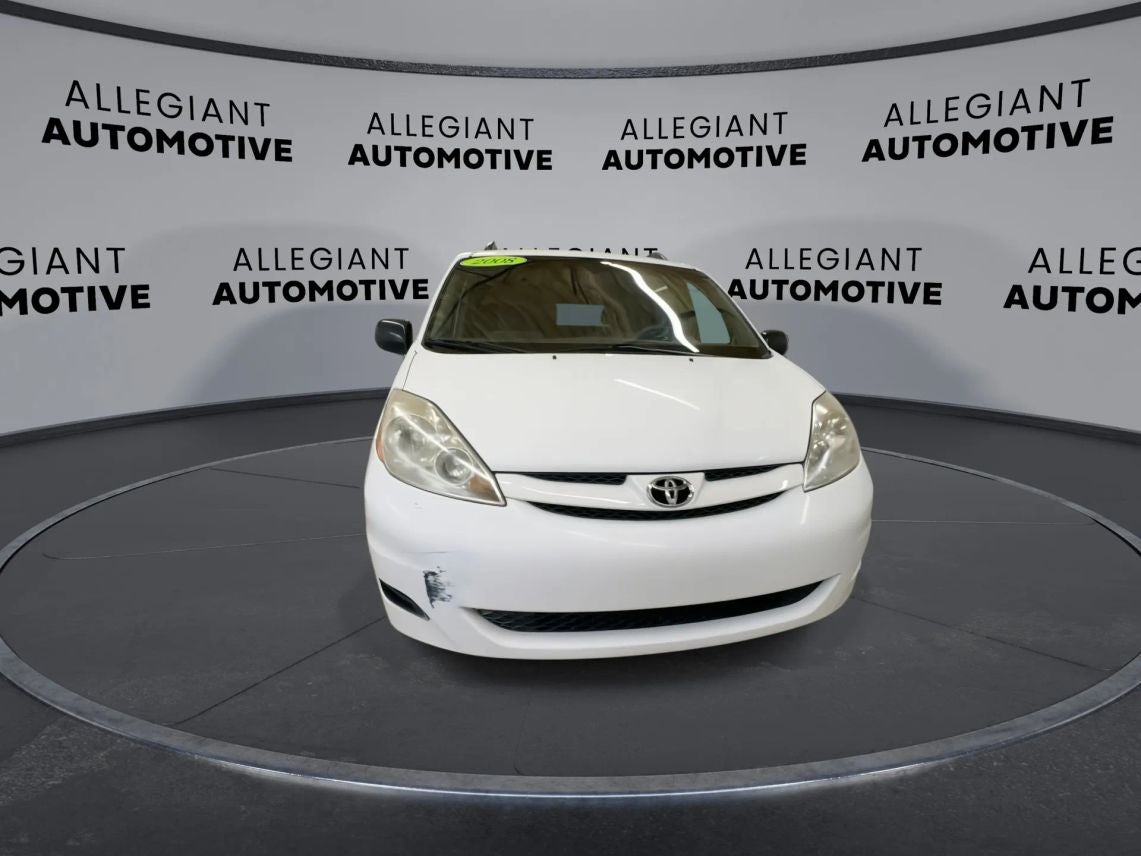2008 Toyota Sienna LE Minivan 4D
