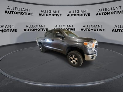 2015 Toyota Tundra CrewMax SR5 Pickup 4D 5 1/2 ft