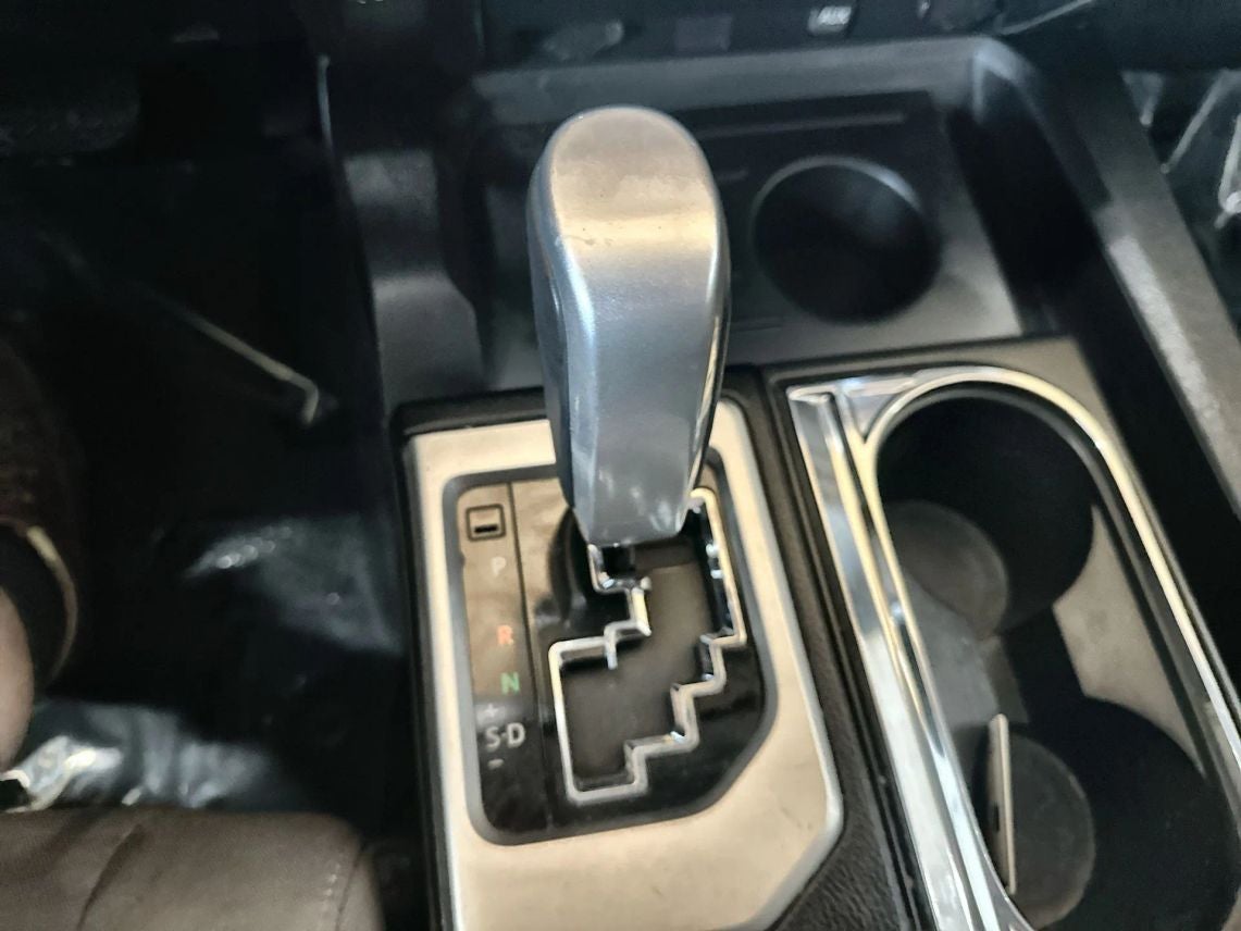 2015 Toyota Tundra CrewMax SR5 Pickup 4D 5 1/2 ft