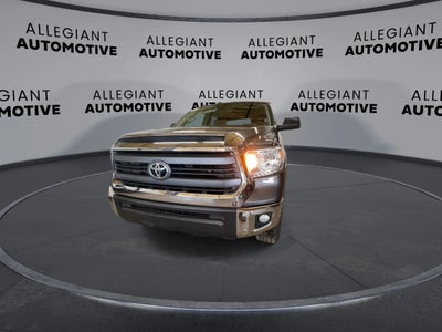 2015 Toyota Tundra CrewMax SR5 Pickup 4D 5 1/2 ft
