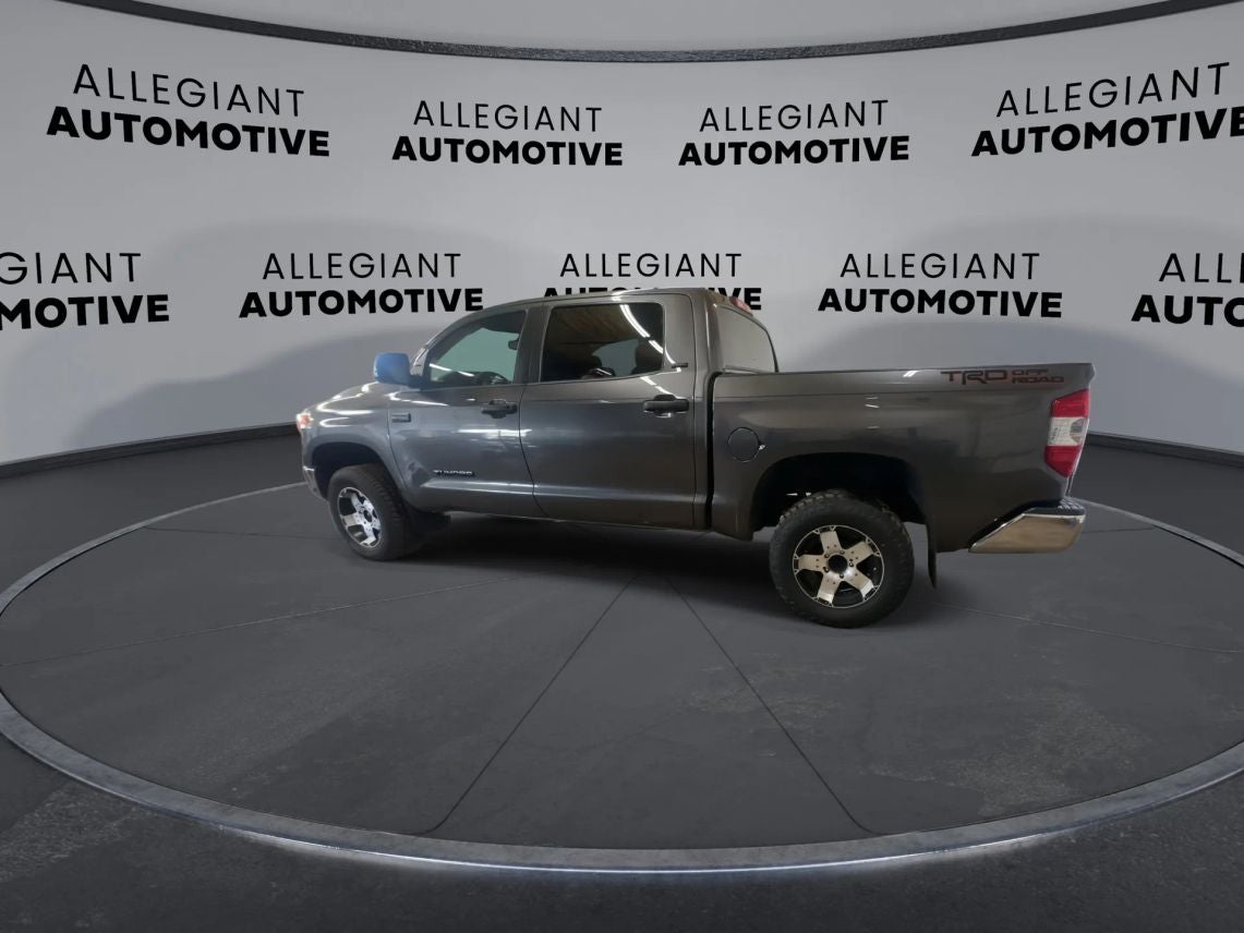 2015 Toyota Tundra CrewMax SR5 Pickup 4D 5 1/2 ft