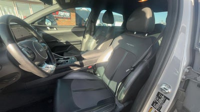 2022 Kia K5 GT-Line Sedan 4D