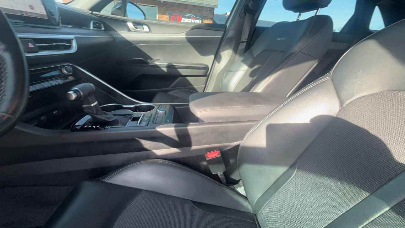 2022 Kia K5 GT-Line Sedan 4D