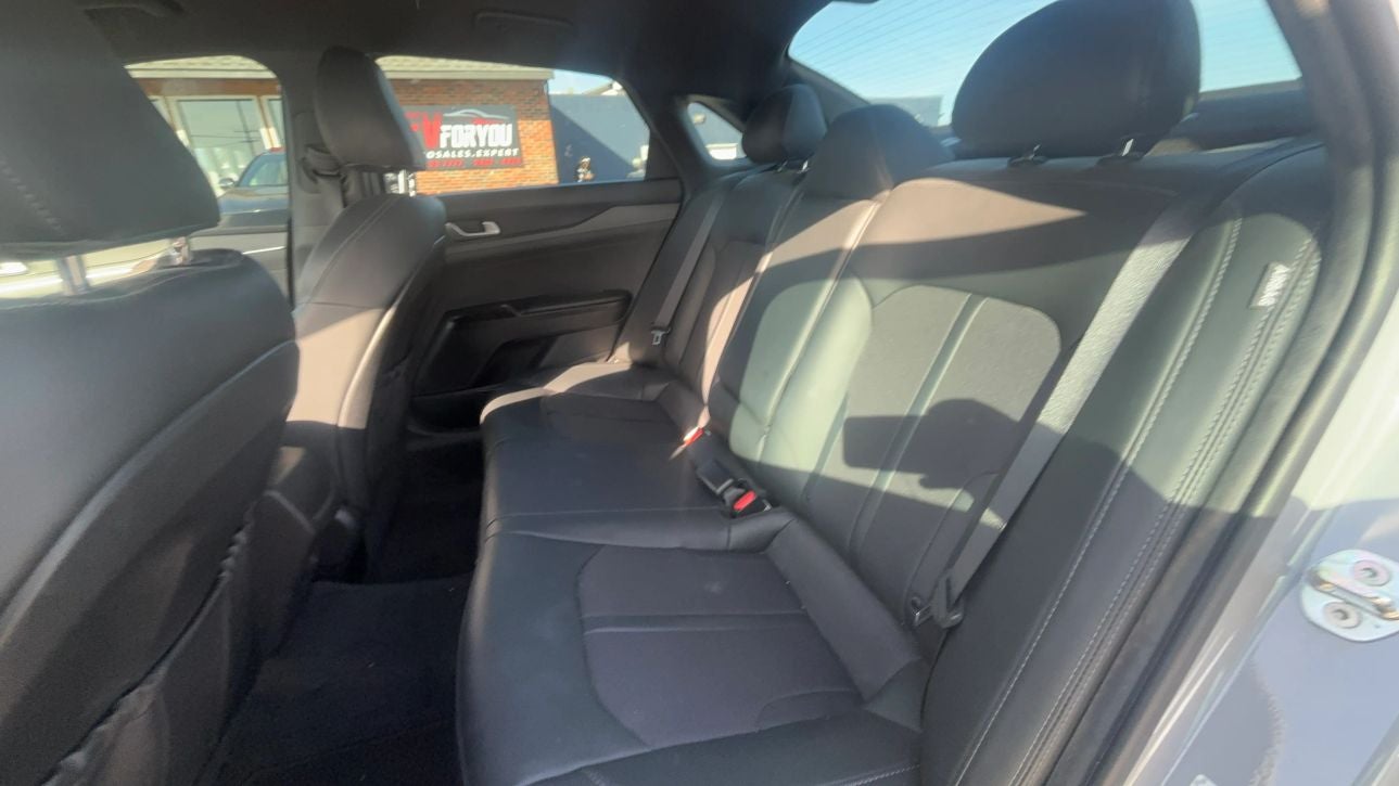 2022 Kia K5 GT-Line Sedan 4D