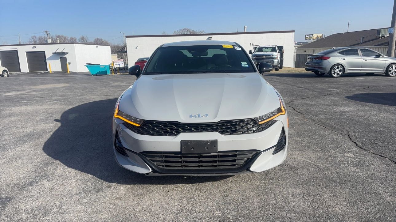 2022 Kia K5 GT-Line Sedan 4D