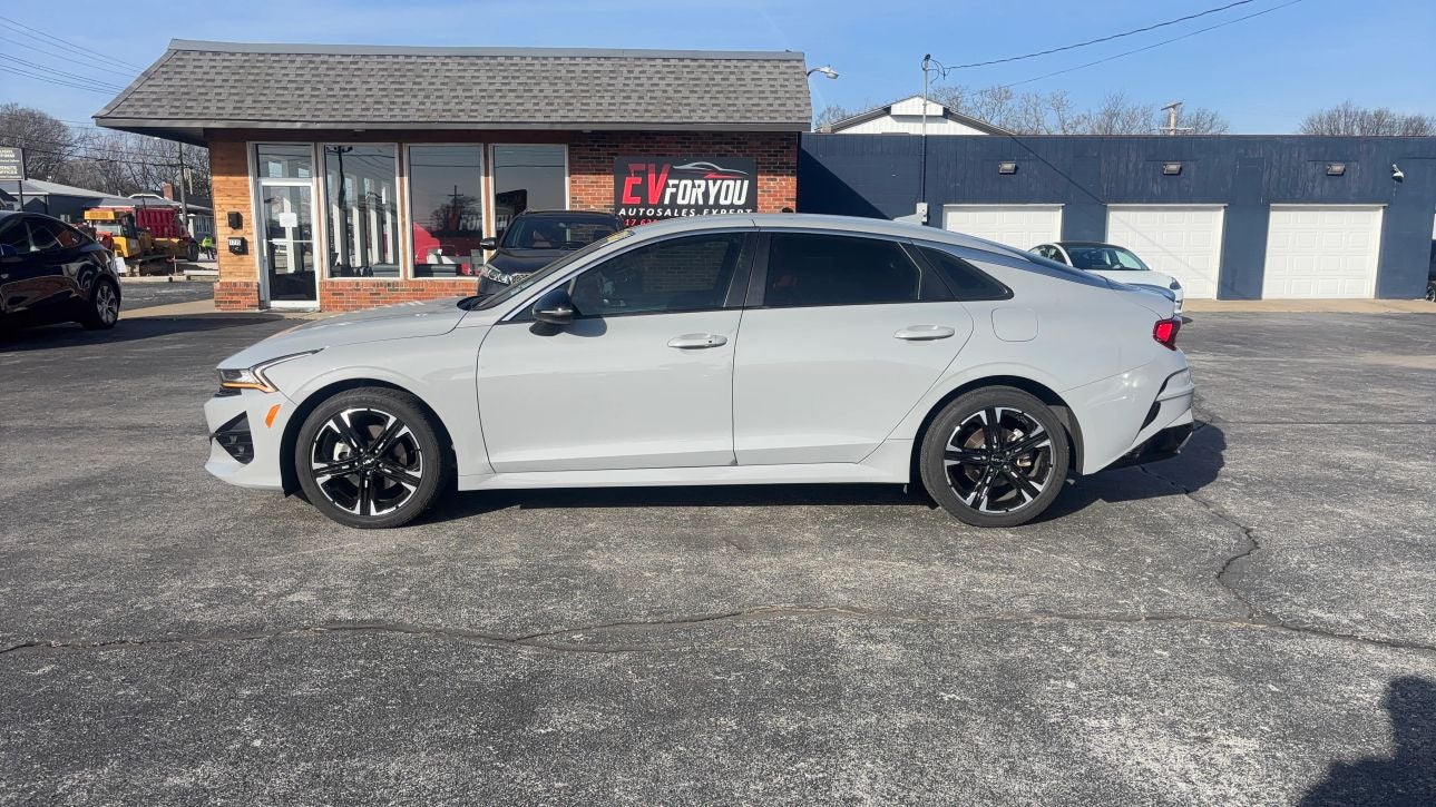 2022 Kia K5 GT-Line Sedan 4D
