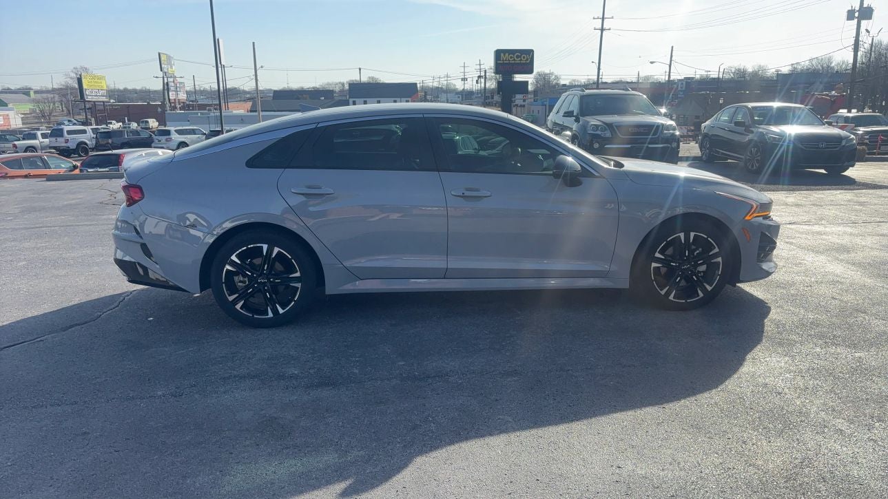 2022 Kia K5 GT-Line Sedan 4D