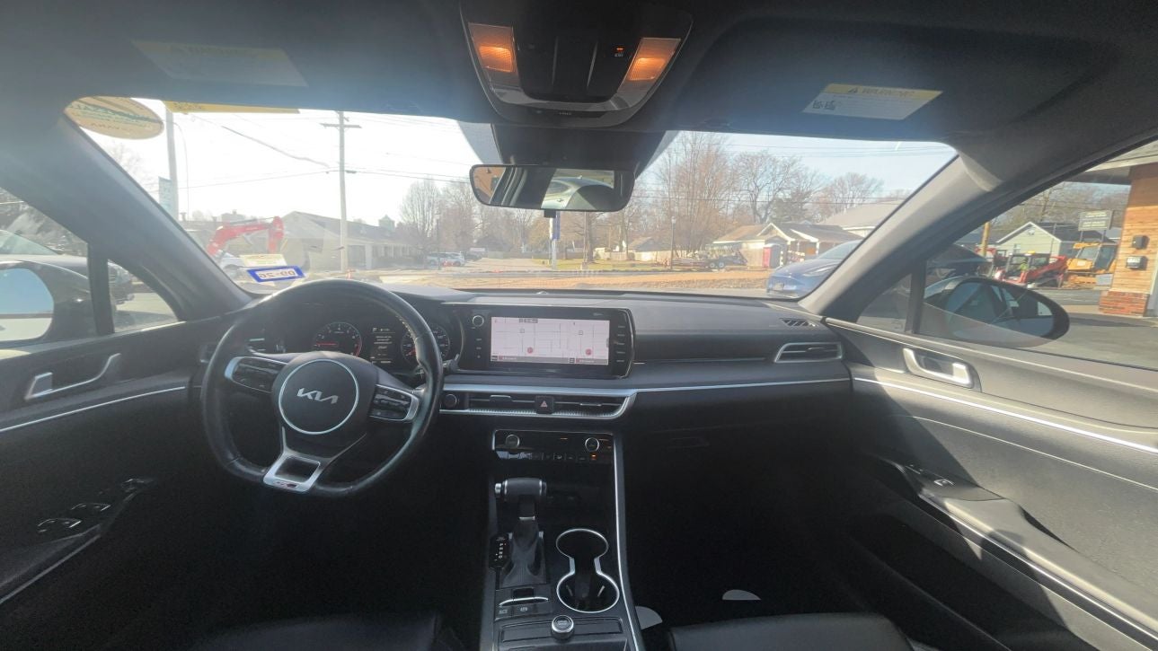 2022 Kia K5 GT-Line Sedan 4D